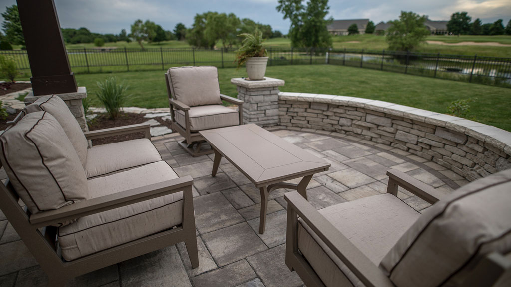 Urbana IL Furniture Customer. Patio Furniture Photos