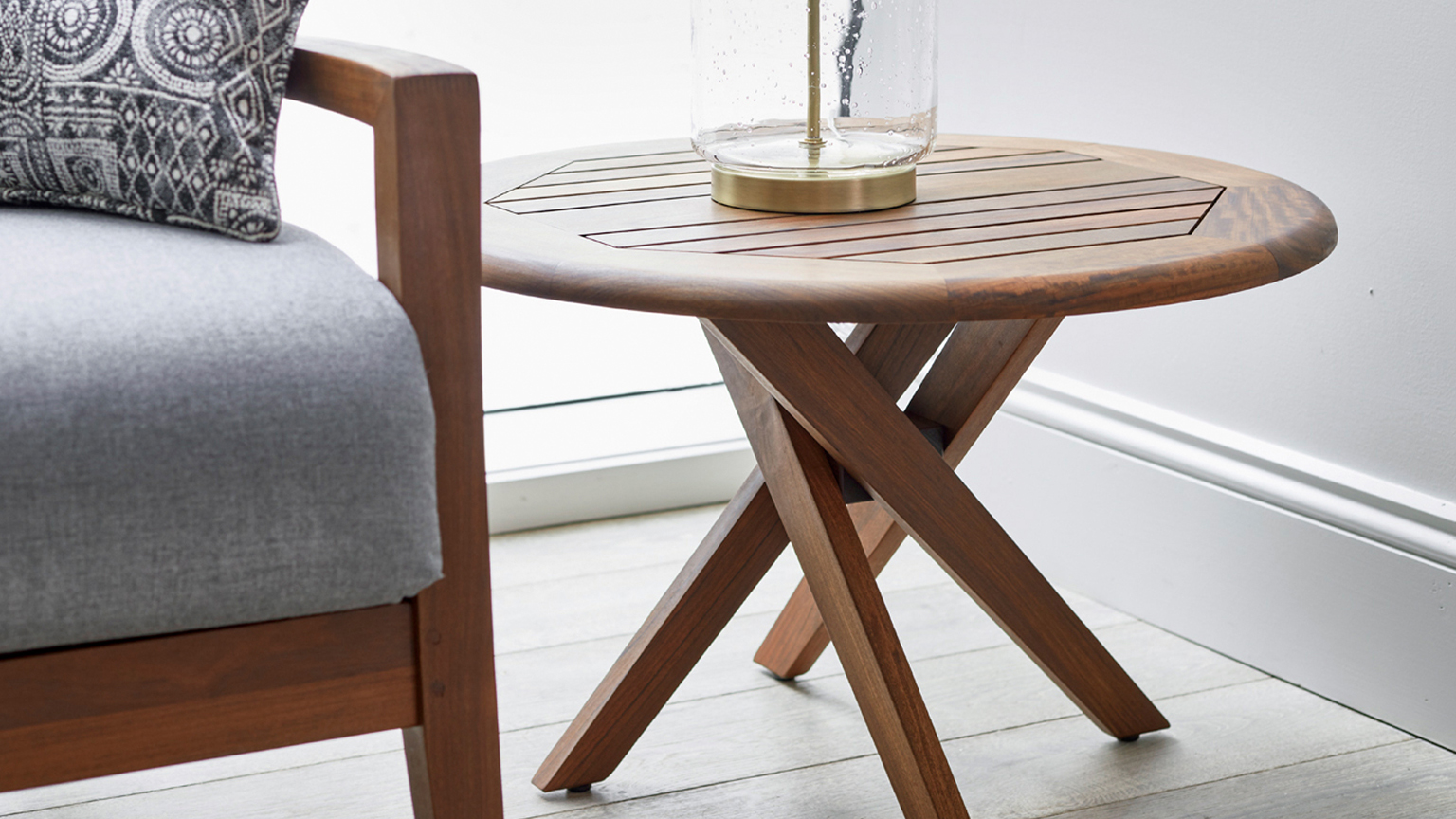 Jensen Cozy Chair and Coffee Table