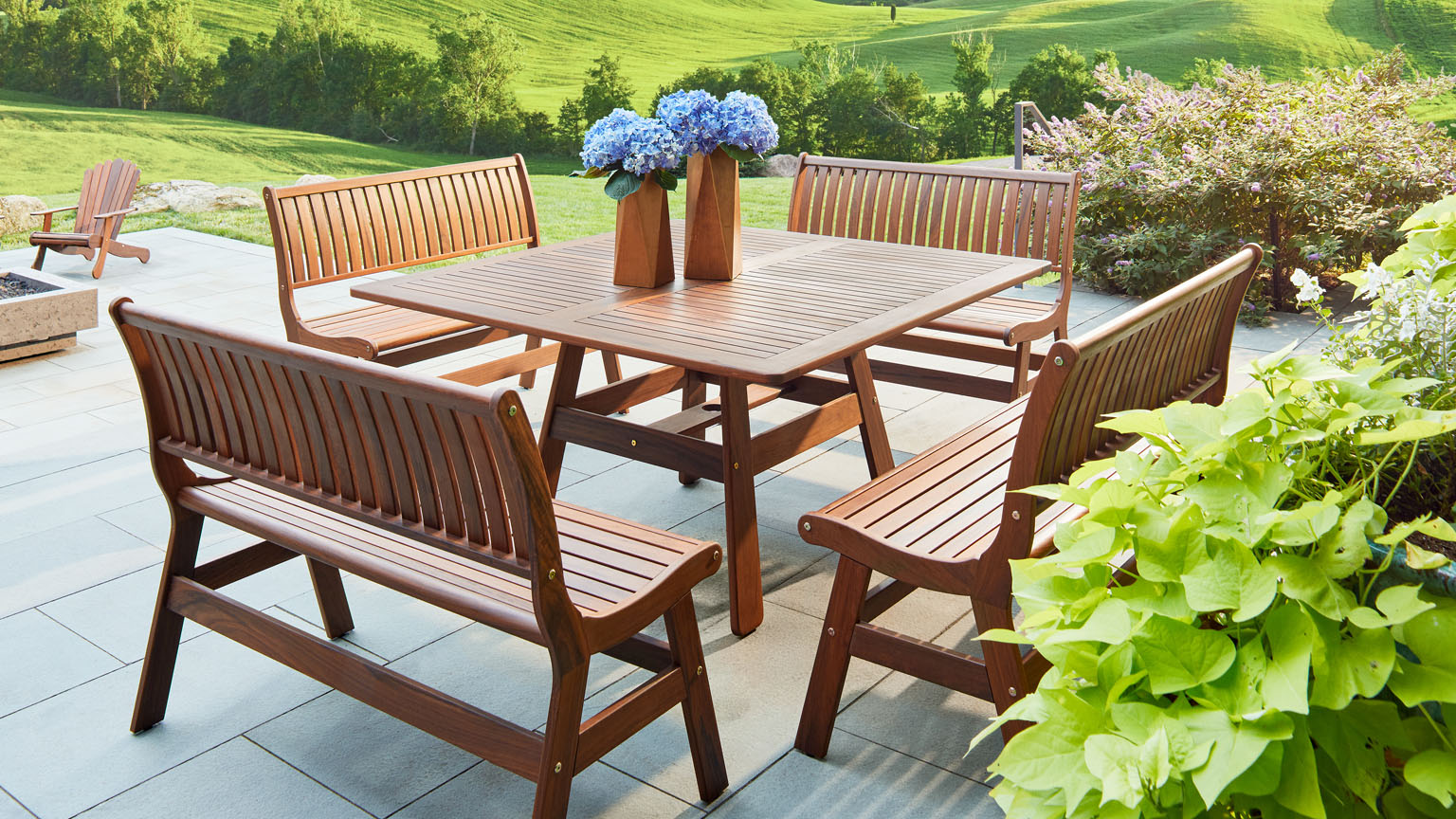 Jensen Heritage Amber Bench with Beechworth Dining Table