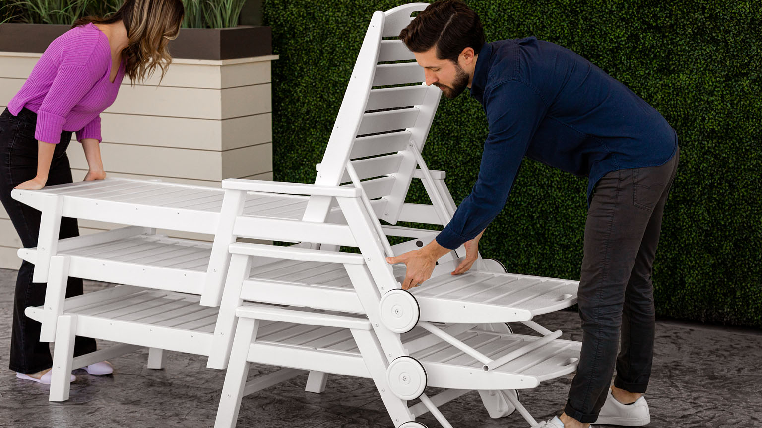 Polywood Commercial Lounger in White Stacking