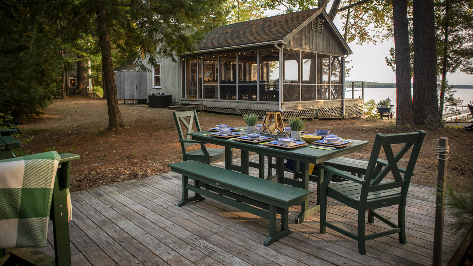 Polywood Dining Set in Green at the Cabin